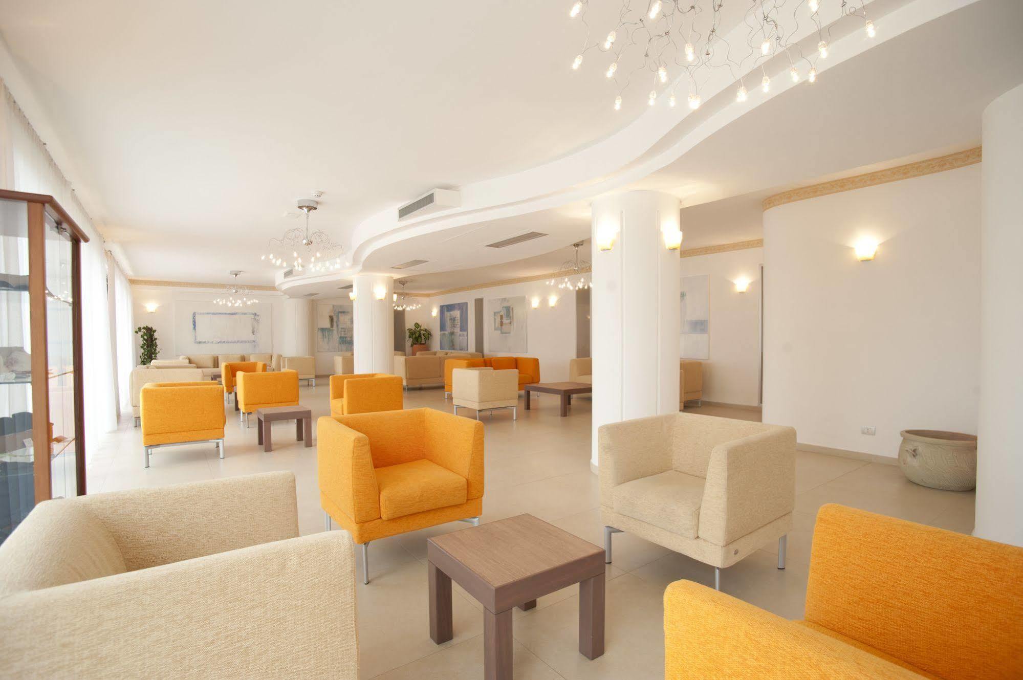 Oasiclub Hotel Vieste Eksteriør bilde