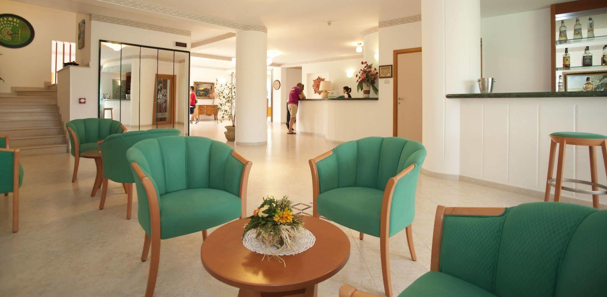 Oasiclub Hotel Vieste Eksteriør bilde