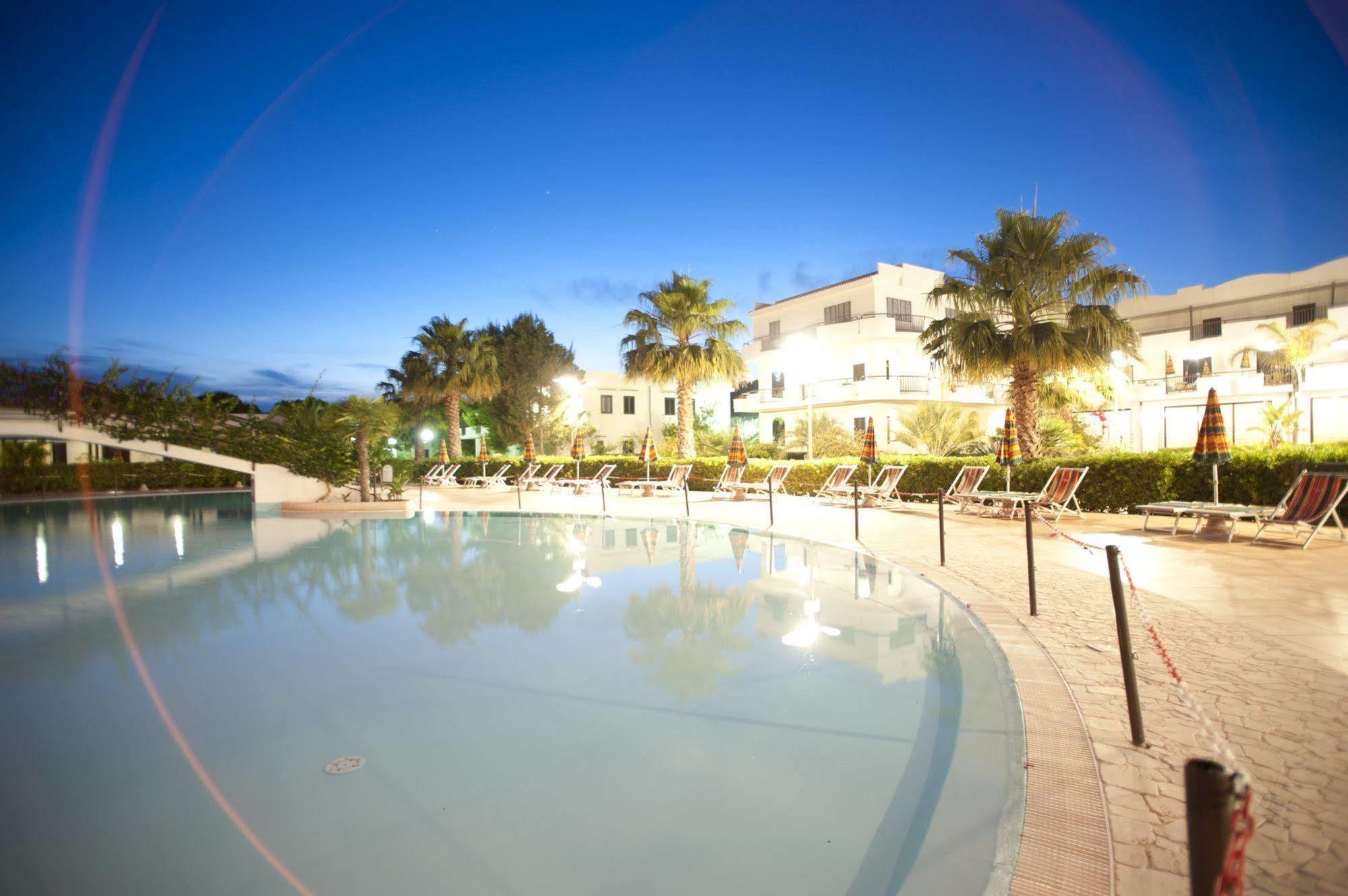 Oasiclub Hotel Vieste Eksteriør bilde